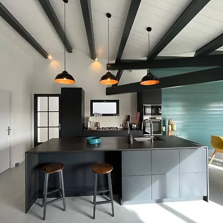 La De La Bonable Villa