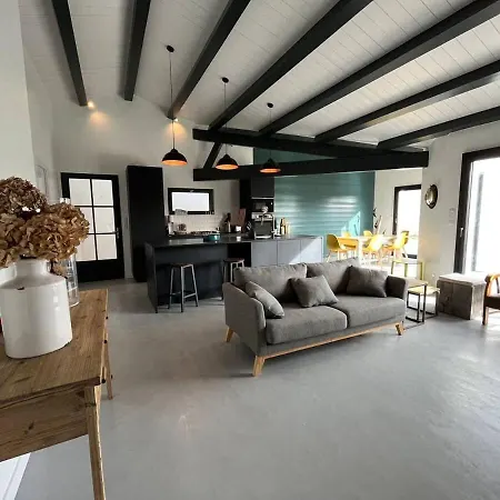 Villa La De La Bonable